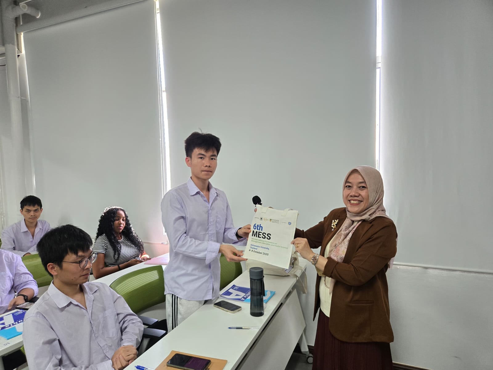 6ab338ec-ea32-45a1-bbe1-1f0182d82d25