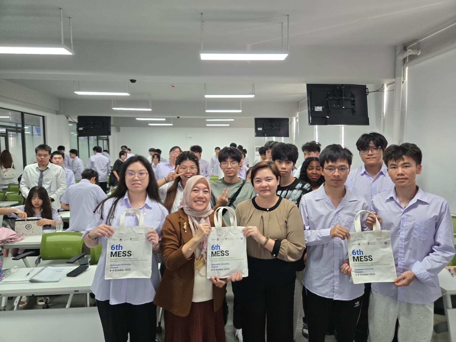 e23d8f21-f6cb-4c8e-99a7-fafe795dbf19